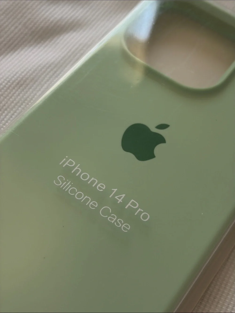 iPhone 14 Pro Silicone Case - Light Green